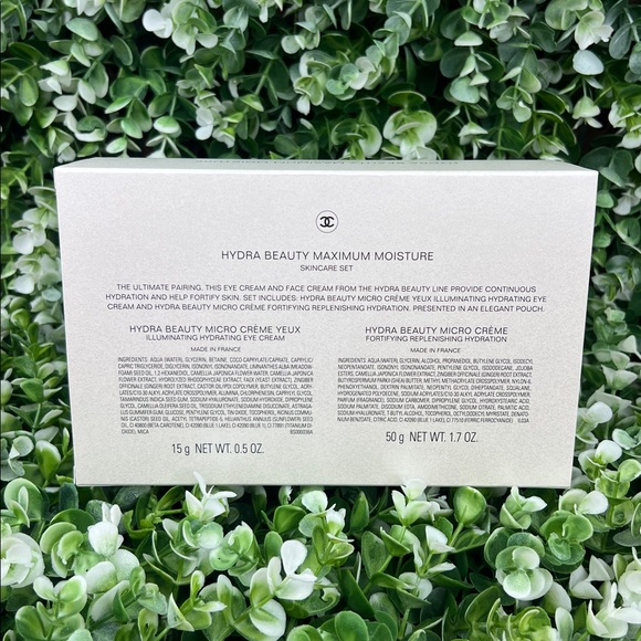 CHANEL Beauty Makeup Bag 2025 HOLIDAY LIMITED EDITION NIB AUTHENTIC - Picture 12 of 16